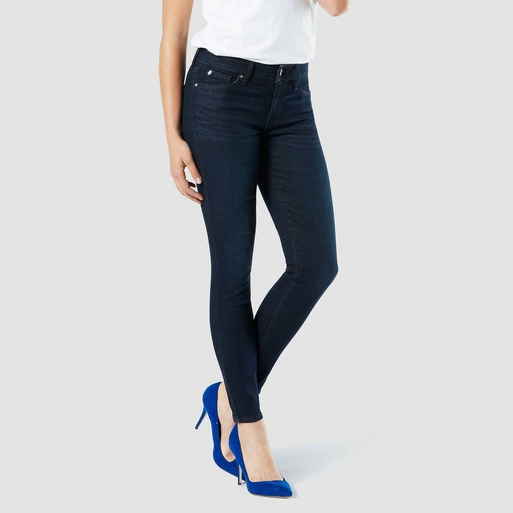 DENIZEN from Levi’s Women’s Mid-Rise Skinny Jeans Blue Empire 6 Short W28 L28