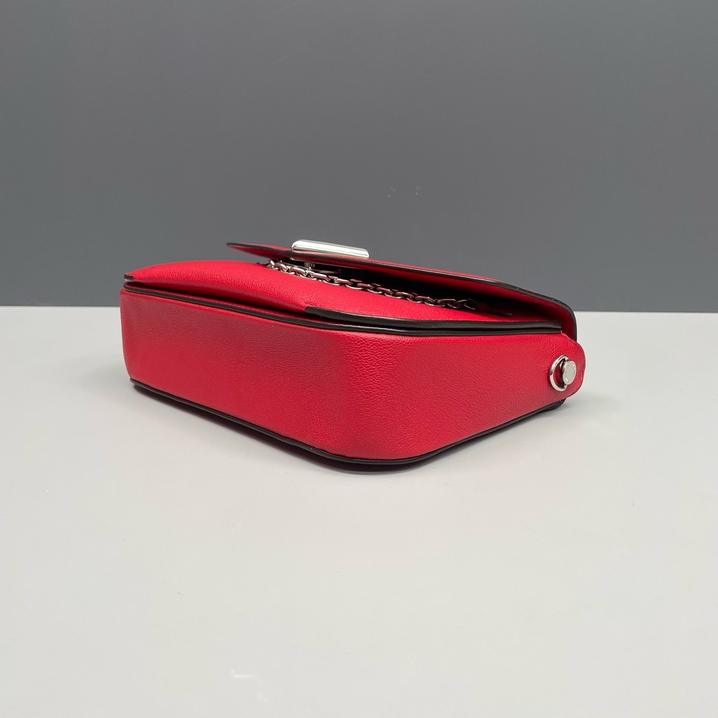 Louis Vuitton Pre-Owned Authentic Messenger Bag Red Silver