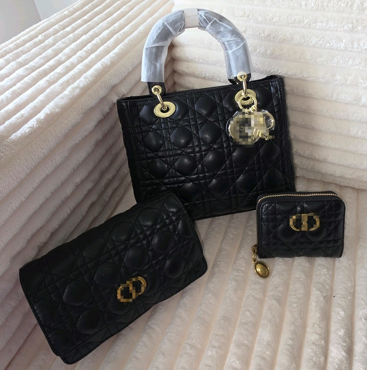 Black Quilted Bag Set w/ Wallet Coin Purse Zip Gold Hardware Med