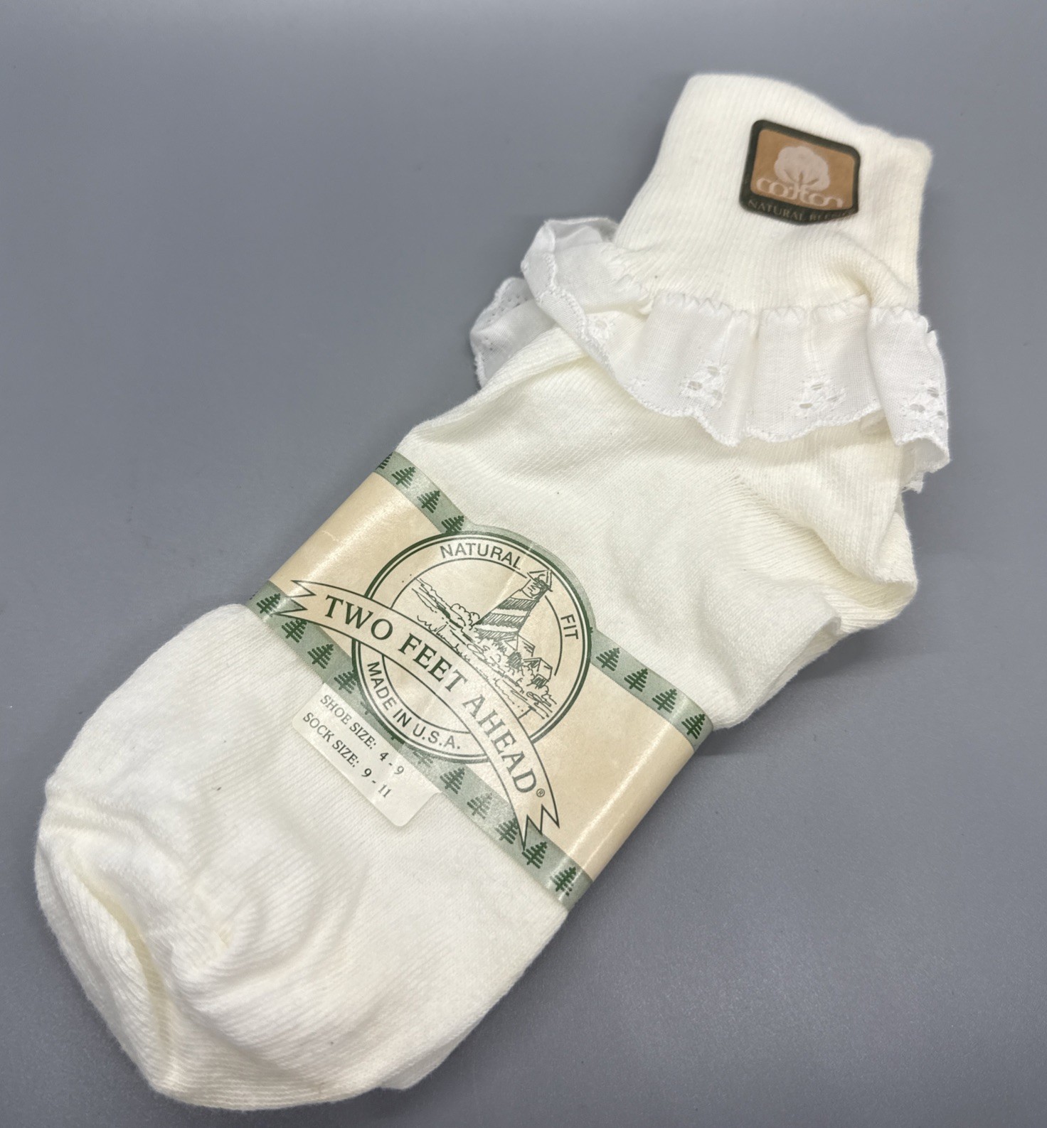 Vtg 80s-90s Women’s Ivory Lace Ruffle Frilly Ankle Socks Eyelet New Cotton USA