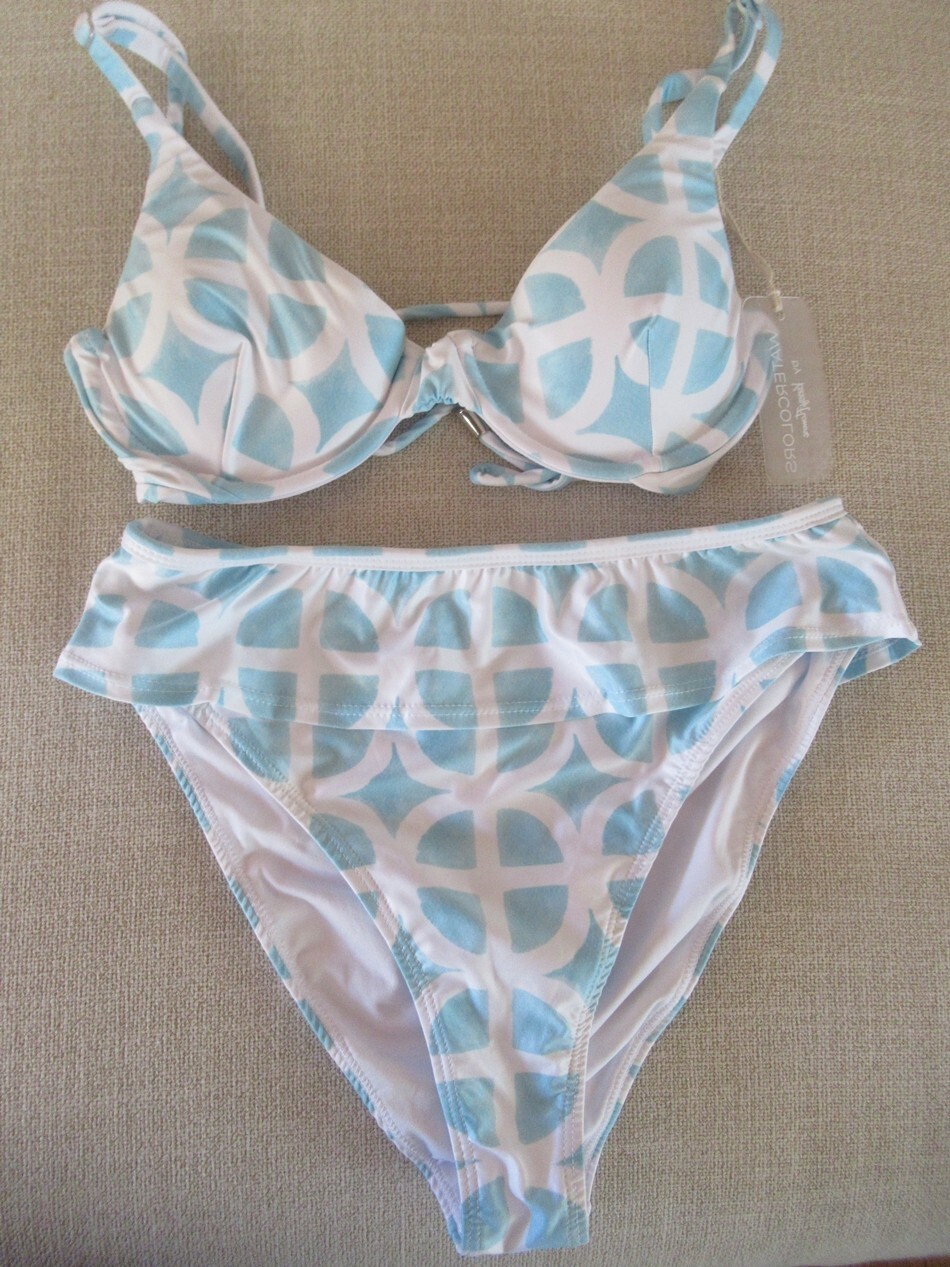 NEW Kenny Flowers The Maldives 2 Piece SET Bikini Size Medium
