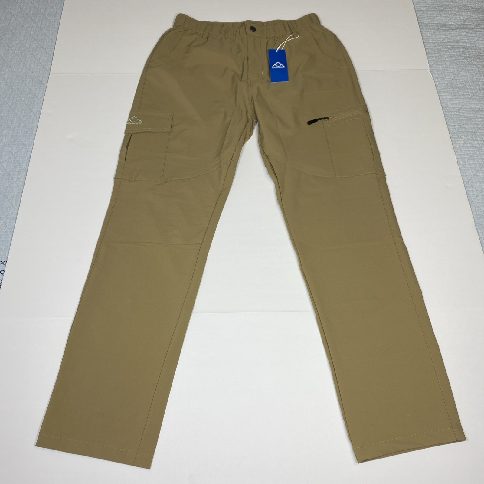 Outdoor Sports Khaki Cargo Pants Men’s Medium Nylon Blend Stretch Moisture Wick