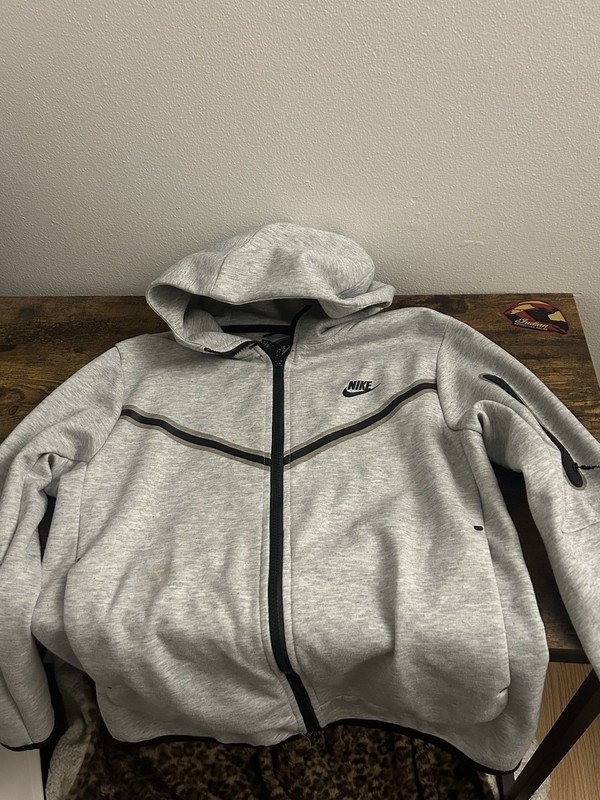 Nike Gray Solid Fleece Full Zip Hooded Hoodie, Logo Accents, Men’s Size M