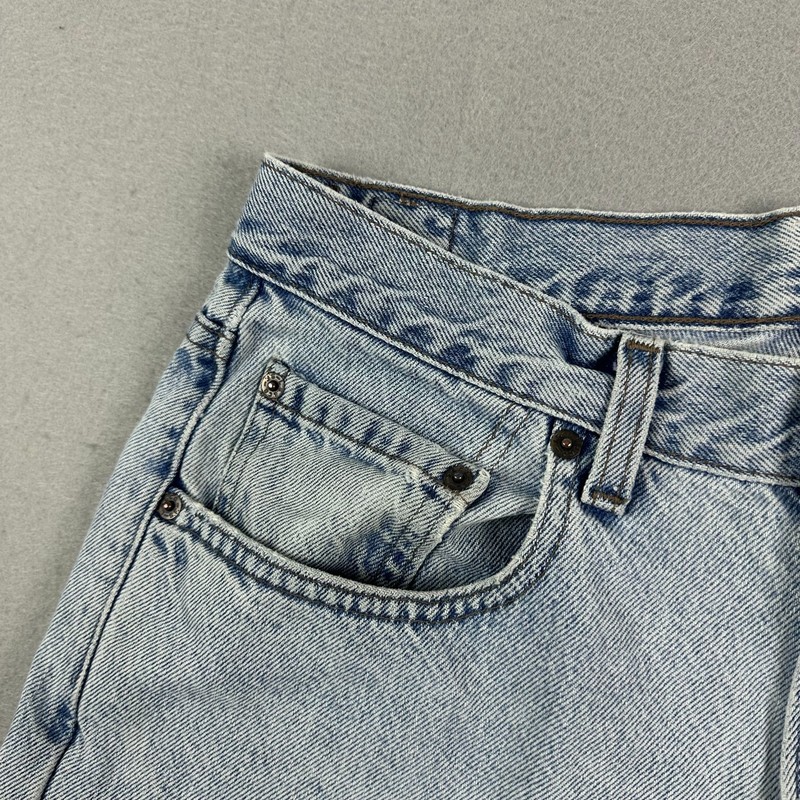 Vintage Levis Dry Goods Jeans Mens 32x34.5 Blue Straight Fit Light Wash USA 90s gallery