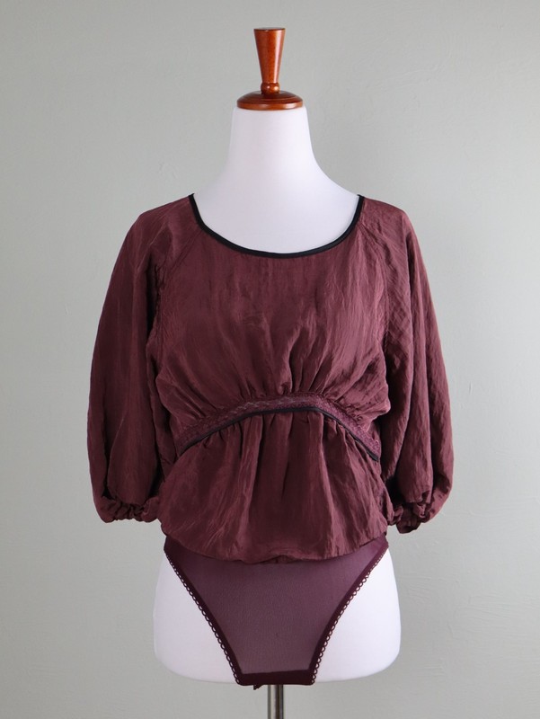FREE PEOPLE Intimately NWT $78 Open Back Lace Bodysuit Top in Wine Size Small