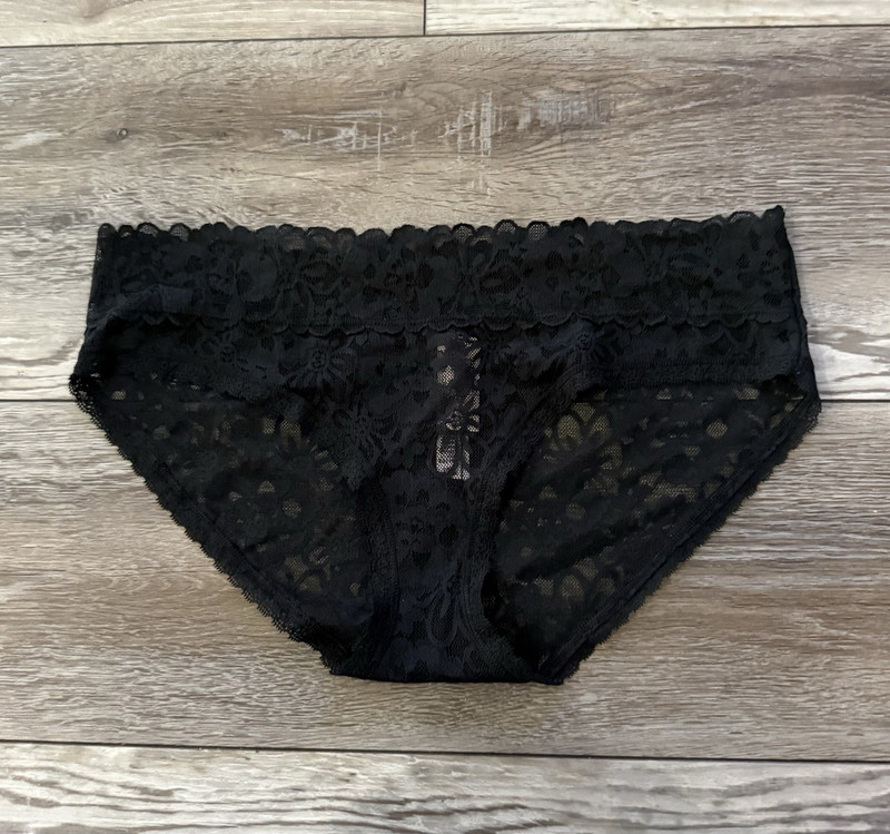 Victoria’s Secret Women’s Lace Floral Hipster Panties Black Semi-Transparent L