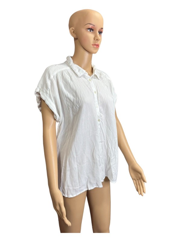 Women’s Loft White Petit Top 3/4 buttons. XXLP gallery