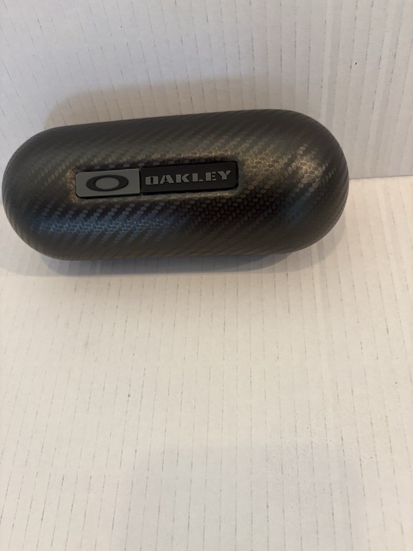 Oakley Men’s Latch Alpha Sunglasses 53mm Matte Silver Polarized OO4128-01-53 New