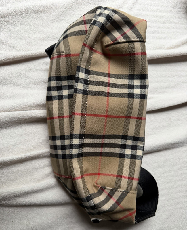 Burberry Plaid Belt Bag Fanny Pack Beige/Black/Red Zip Buckle Adjustable Strap