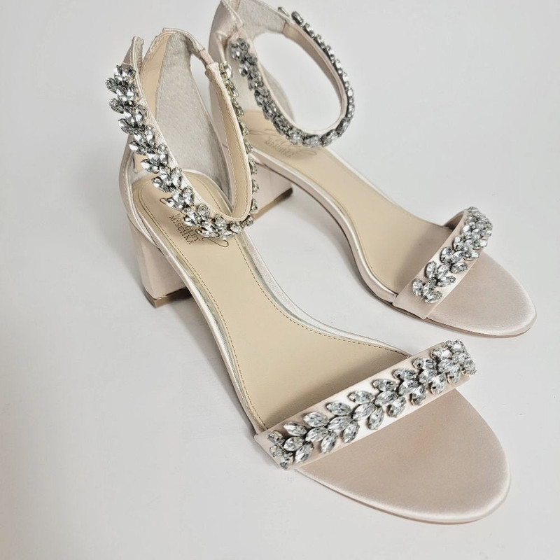 Badgley Mischka Jewell Bejeweled Bronwen Wedding Embellished Evening Shoe 7.5