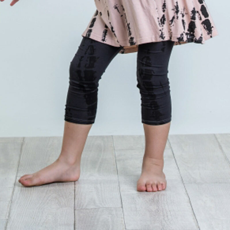 Joah Love NWT Leggings Capri Length Titanium Gray with Black Sizes 4, 5, 14