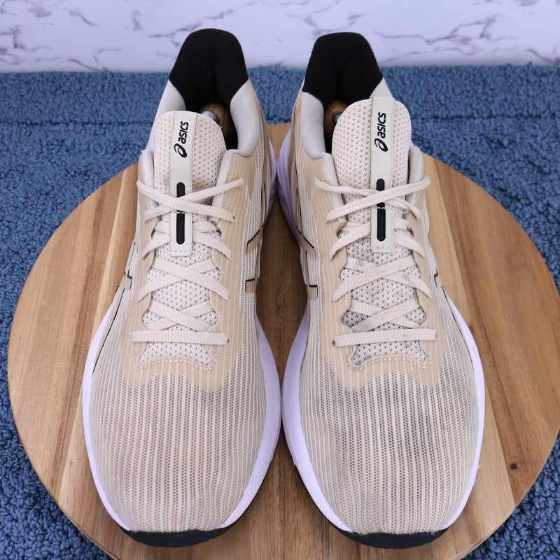 Asics Versablast 3 Mesh Low Running Shoe Oatmeal Black Beige 1011B692 Mens Sz 13 gallery