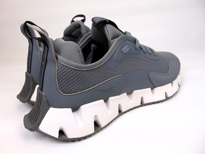 NEW Reebok Zig Dynamica Men's Running Shoes MISMATCH Size 8.0 - 8.5 Gray Sneaker gallery