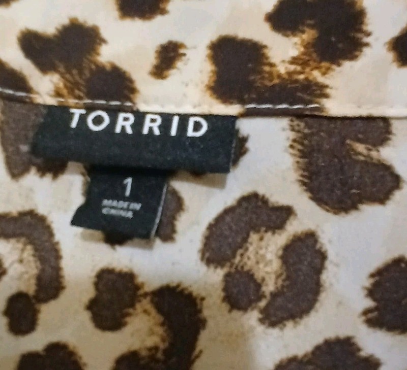 Torrid Women's XL Cut Out Leopard Print Blouse Top gallery