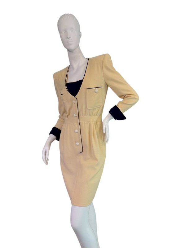 Valentino Boutique Amen Wardy Tailored Dress Vintage 80's Cream & Black Size 4 gallery