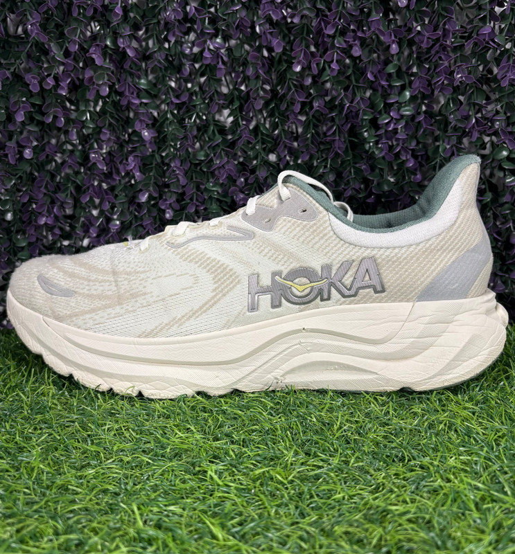 Hoka Arahi 8 Men’s Size 14D Truffle Salt Oyster Mushroom Running Shoes Sneakers