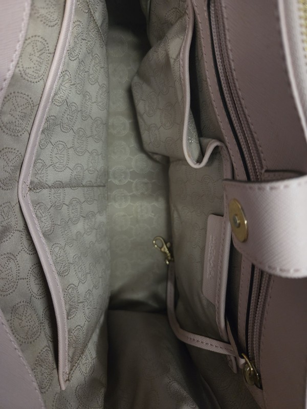 Michael Kors Sutton Saffiano Leather Handbag gallery