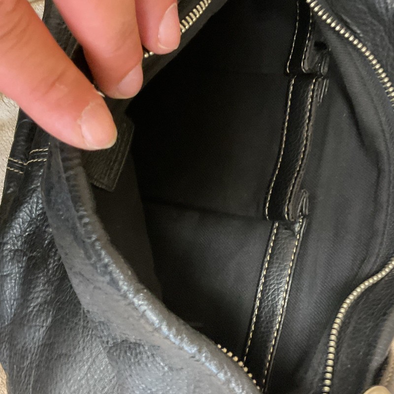 Liz Claiborne Black Pebbled Shoulder Bag Zip Closure Outer/Inner Pockets gallery