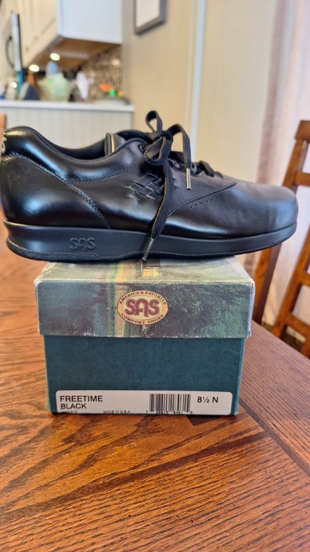 SAS Free Time Black 8.5 Narrow Women’s Shoes Brand New In Box Save Big