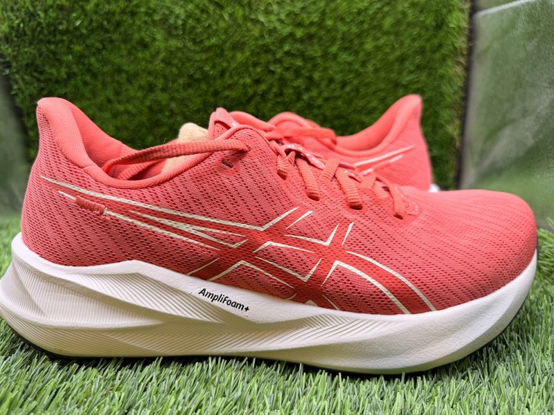 Asics Versablast 4 1012B775 Athletic Shoes Women 9.5 Pink Mesh Cushioned Running