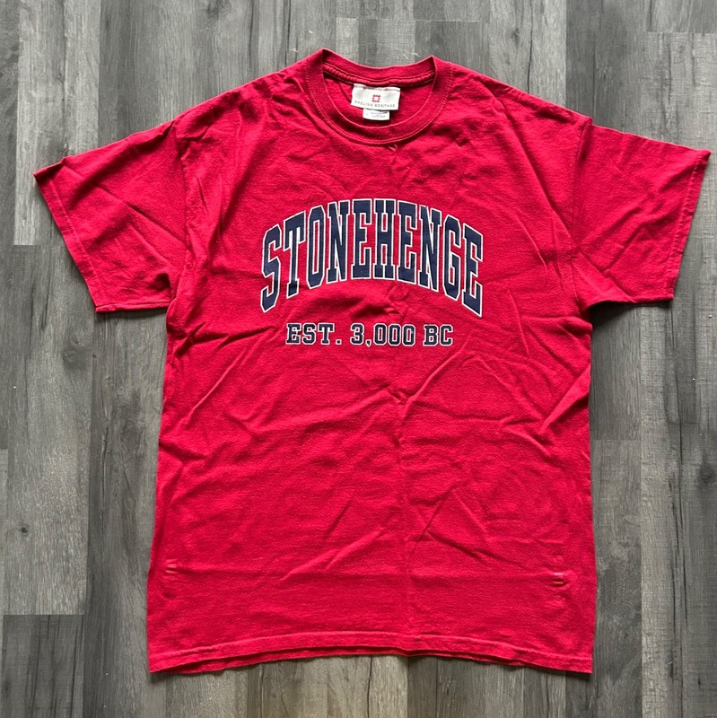 English Heritage Large Stonehenge ‘Est 3000 BC’ T-Shirt Spell Out Tee Top Rare