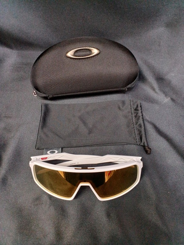 OAKLEY OO9406-2237 SUTRO Sports Sunglasses Authentic From Japan