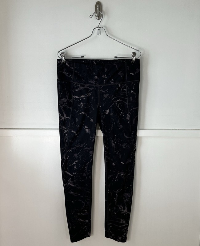 Athleta Velocity Black Marble Print 7/8 Leggings Gym Workout Yoga Size S