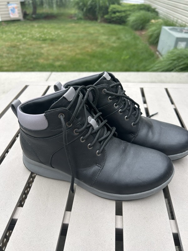 Clarks Unstructured black winter, snow, rain C-Shell waterproof boots US8