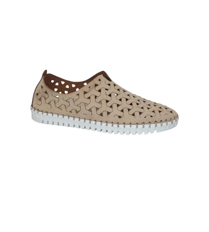Eric Michael Inez Women’s Sneaker, Beige Nubuck, Women Size 40 (9.5-10 US) NEW