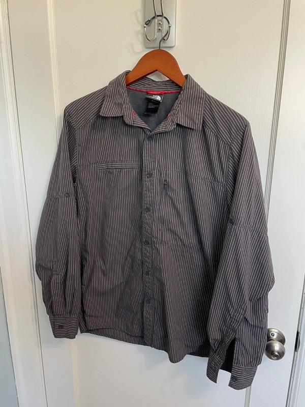 The North Face Shirt Mens M Gray Stripe Nylon Vented Hiking Fishing Button Up