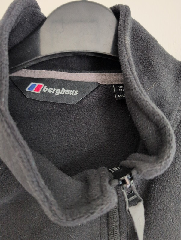 Berghaus black 100% polyester full zip Fleece Jacket. UK men's size Large gallery
