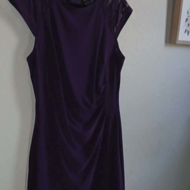 Jessica Howard Purple Solid Sheath Knee Dress Round Neck Ruched Mesh Cap 12 gallery