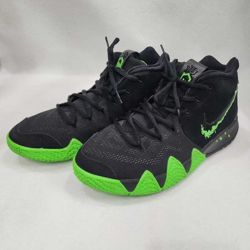 Nike Kyrie 4 GS AA2897-012 Youth US 7 Sneakers Black Halloween Basketball Shoes