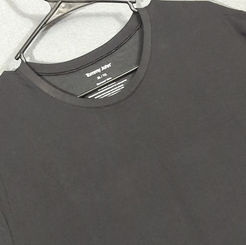 Tommy John Second Skin Undershirt Men’s XL Black Modal Blend NWT