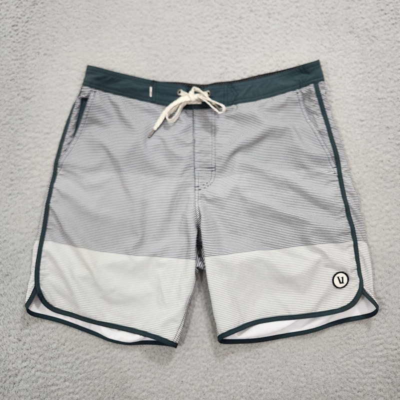 Vuori Board Shorts Mens 34 Gray Cruise Unlined Performance Swim 7″ Inseam v314