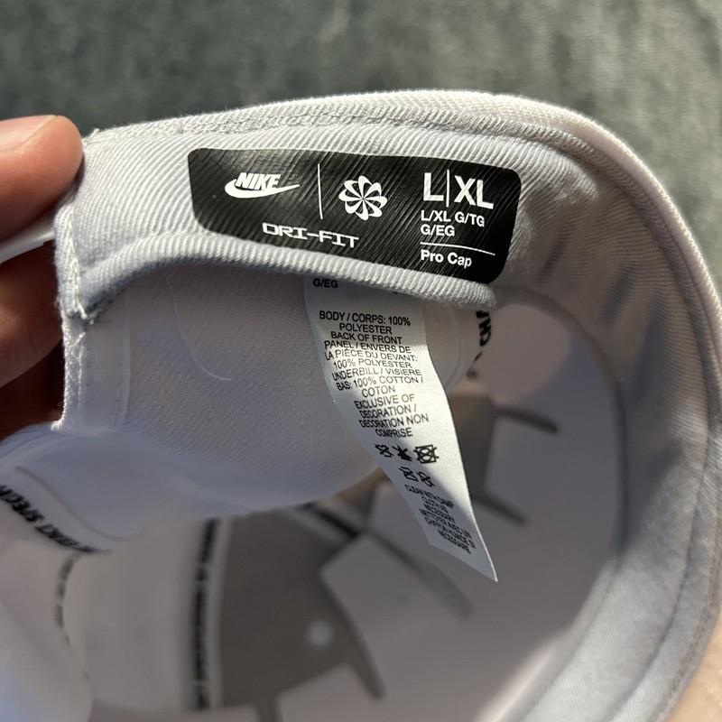 Nike Mens Size L/XL White Dri Fit Pro Structured Futura Cap Hat gallery