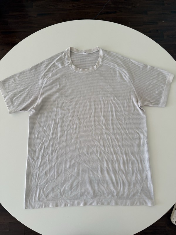 Ω Lululemon METAL VENT TECH SS Tee-White;Microstripe-Men’s Large-Free ShpN-EUC
