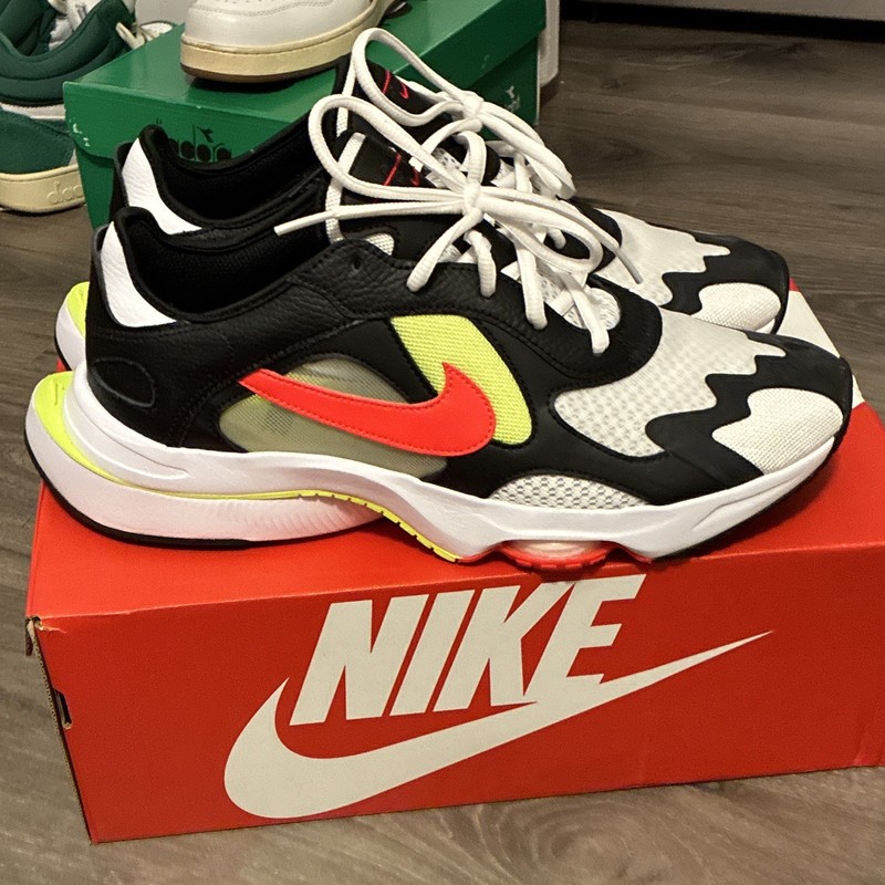 Nike Black/White/Red/Neon Yellow Colorblock Low Top Lace Up Sneaker gallery