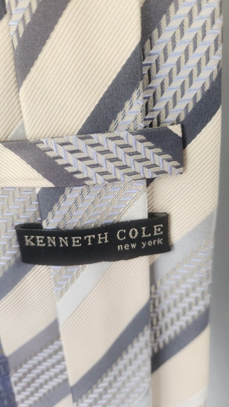 Lot of 6 Men's Neckties Various Brands Various Lengths Widths & Materials gallery