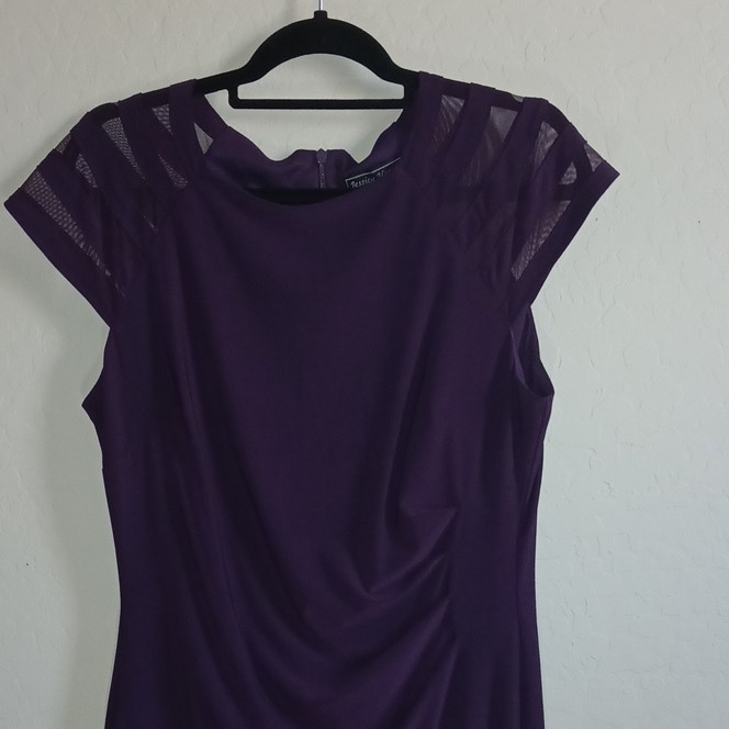 Jessica Howard Purple Solid Sheath Knee Dress Round Neck Ruched Mesh Cap 12 gallery