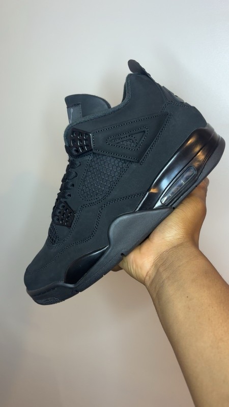 JORDAN 4 BLACK CAT!! VNDS (SZ 10M) OG ALL