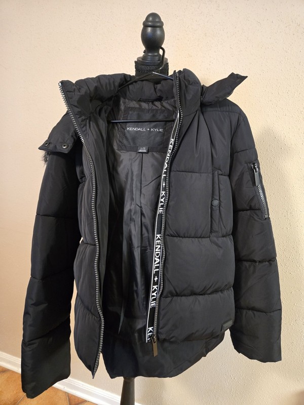 Kendall + Kylie Women’s Black Hooded Faux Fur Trim Puffer Full Zip Pockets L gallery