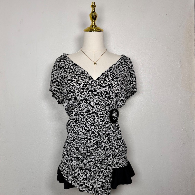 vintage 90s susan lawrence black white blouse buckle y2k coquette classy chic