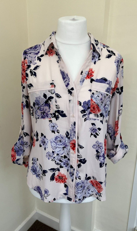 Candie’s Roll Tab Sleeve Floral Blouse – Size Large – Cream/Multicoloured