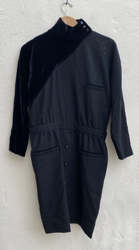 Vintage 80s Valentino Boutique Amen Wardy S M Dress Velvet Sleeve Italy Black gallery