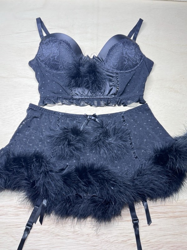 Vintage Satin Secrets Cinema Etoile Black Feather Trim Lingerie Set Large