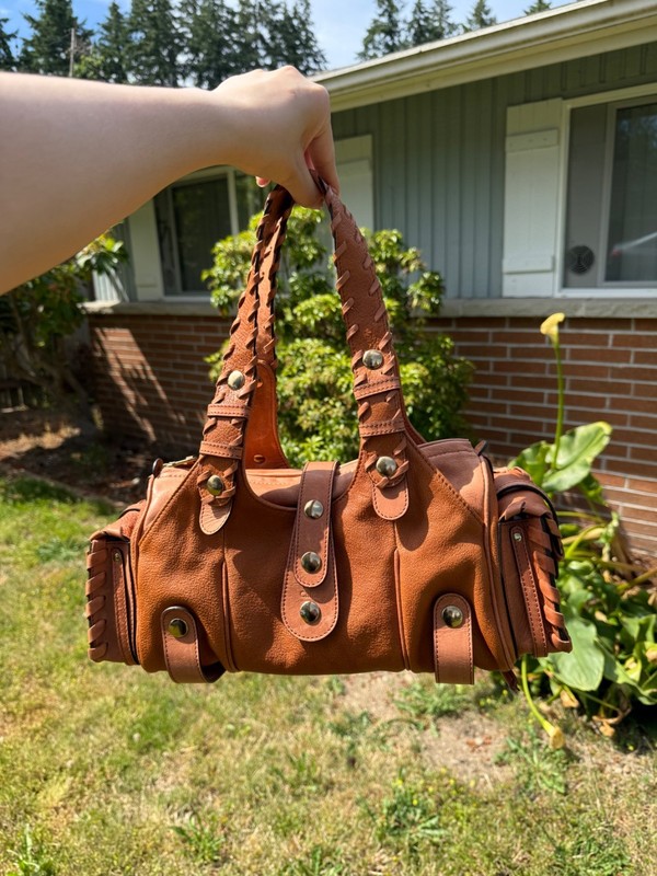 Chloe Silverado Shoulder Bag Medium in Chestnut Brown