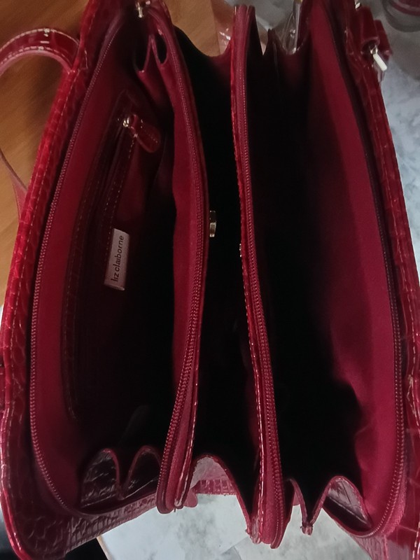 LIZ CLAIRBORNE HANDBAG PURSE RED CROCODILE gallery