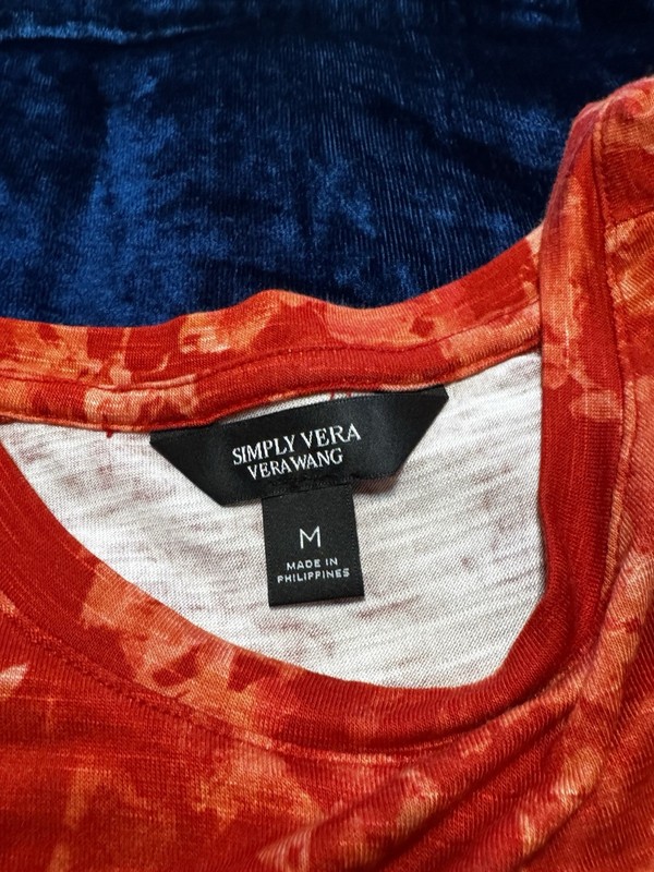 Simply Vera Vera Wang Women's Red Floral Crew Neck Ruffle Short Sleeve T-Shirt M gallery