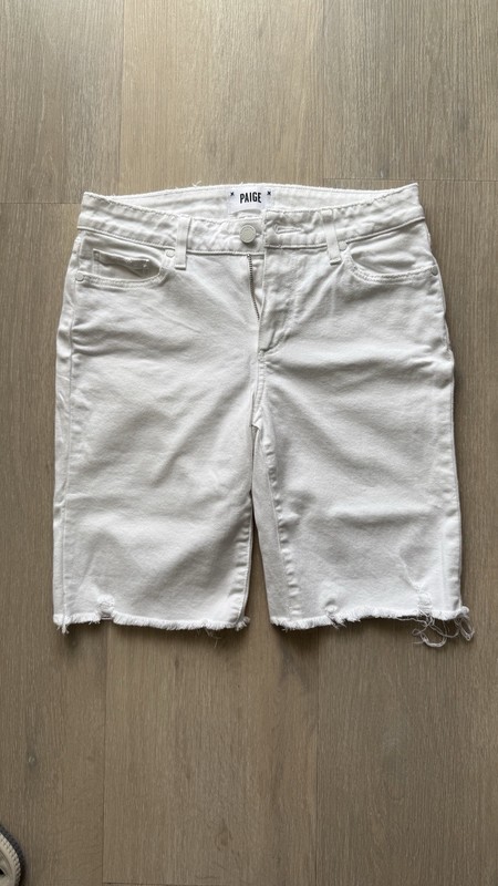 PAIGE Women’s White Denim Shorts Mid Rise 5-Pocket Button Zip 26